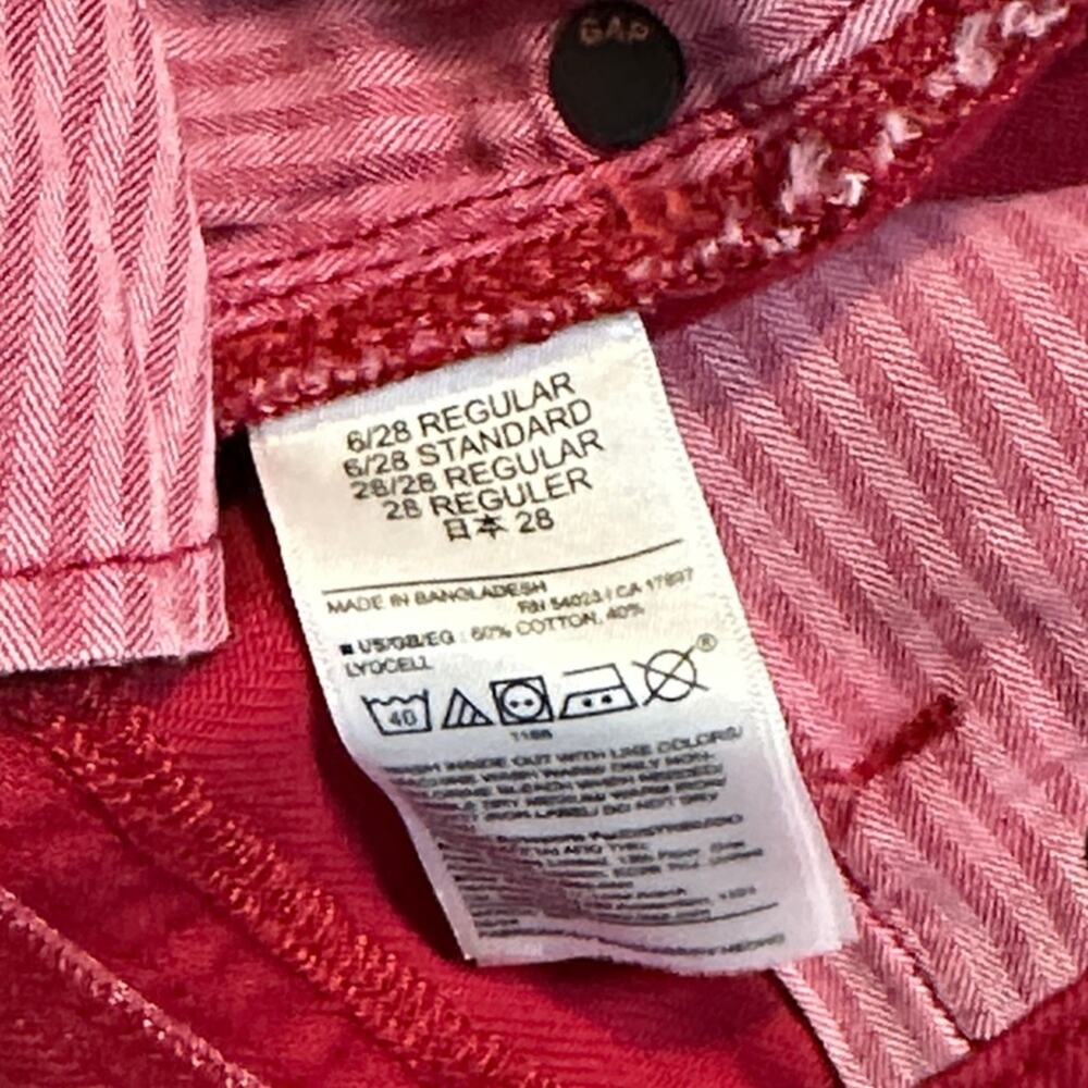 NWT Gap Mid Rise Baggy Wide-Leg Jeans Red Size: 28 - Picture 6 of 7